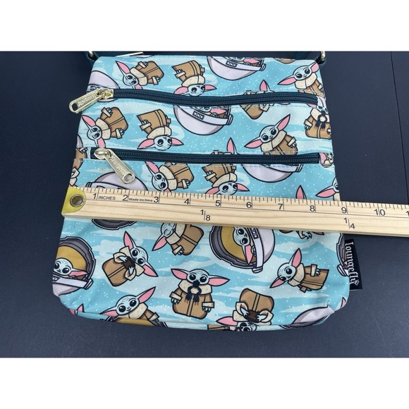 Star Wars Loungefly Baby Yoda Grogu Passport Crossbody Bag Mandalorian The Child - Picture 10 of 11